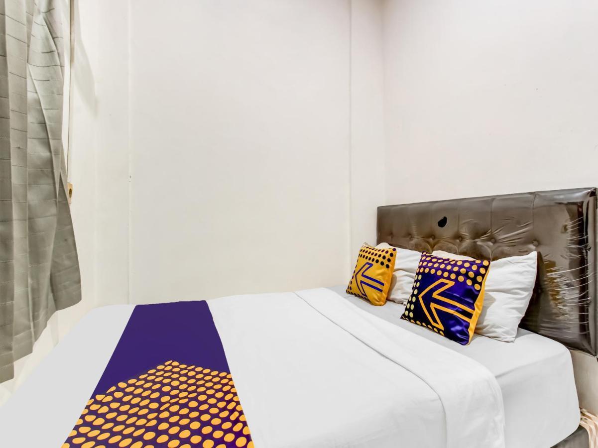 Oyo Life 91374 Asia Stay Semarang Syariah Extérieur photo