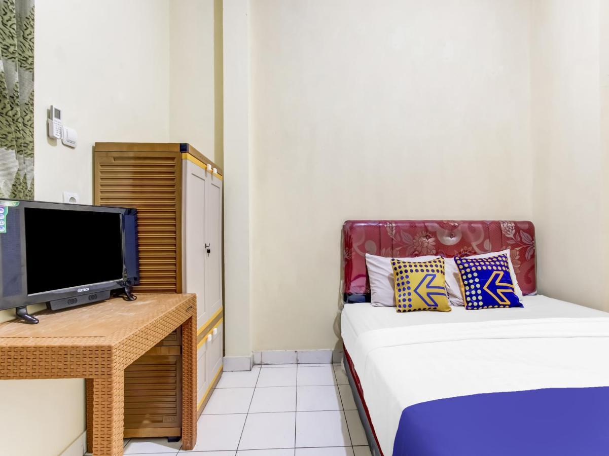 Oyo Life 91374 Asia Stay Semarang Syariah Extérieur photo
